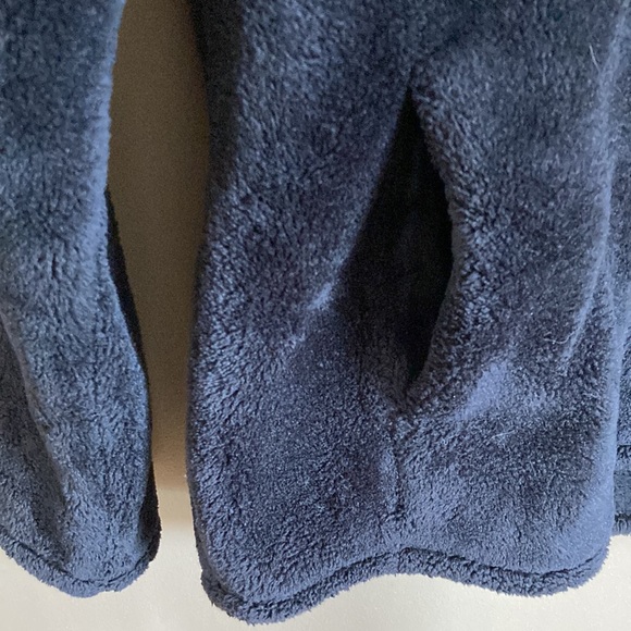 32 degrees thick fuzzy zip up - Picture 2 of 5